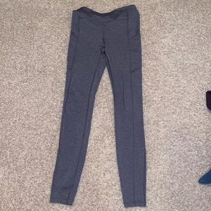 Lululemon leggings size 4 gray great condition